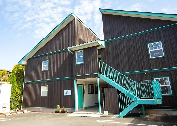 Bluebird Hotel